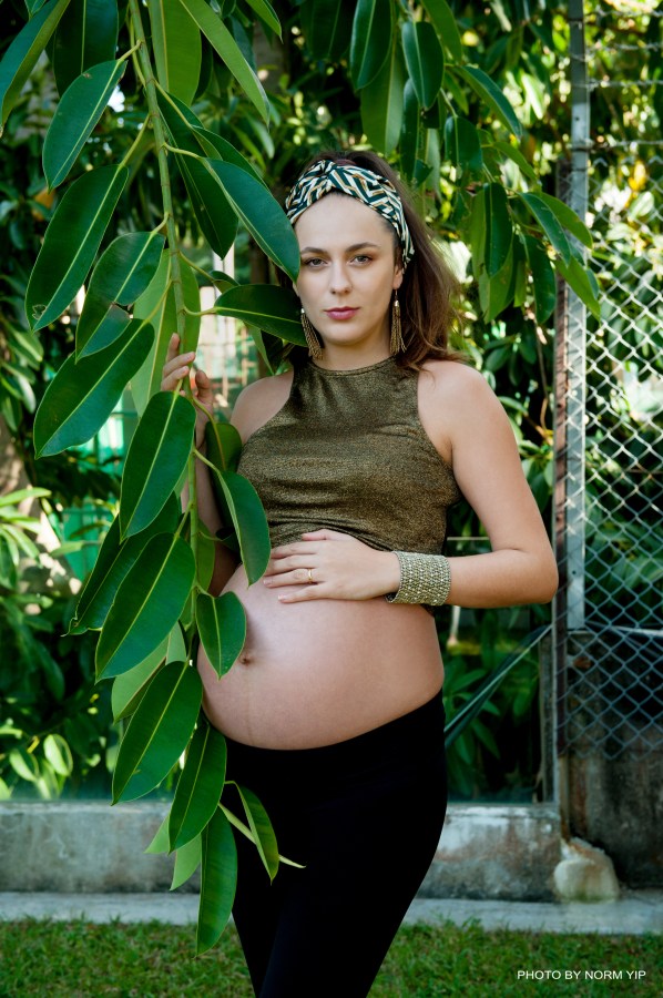 Maternity photograph of Boroka by Norm Yip